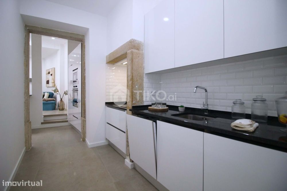 T3 remodelado c/ luz natural e pronto a habitar na Penha de França