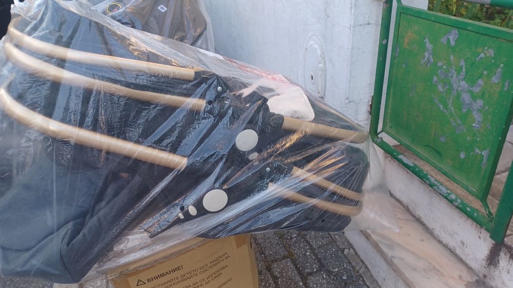 Carinho de bebé gémeo