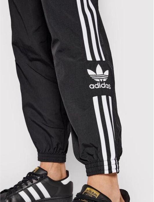 Джоггеры штаны спортивные adidas  С ХС болоневые оригинал женские брюки спортивки черные адидас