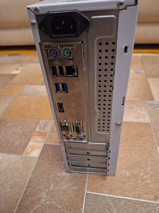 Маленький системный блок