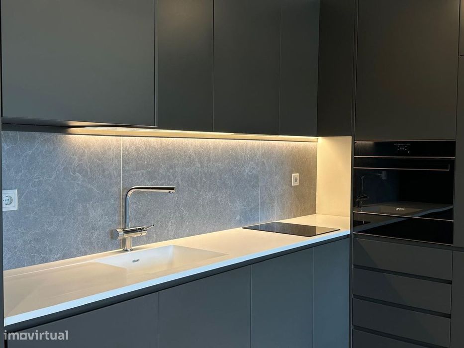Apartamento T0 | Edifício Magnólia com Piscina no Rooftop