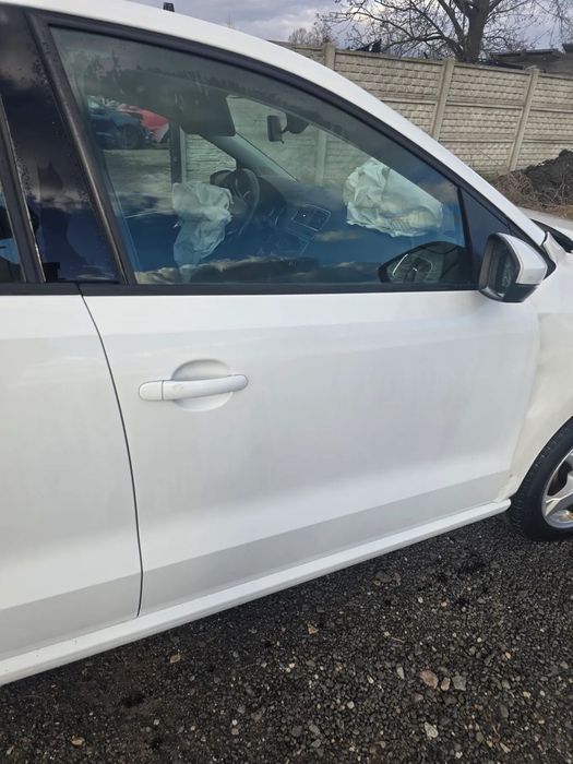 Drzwi prawy przód vw polo V 6R 6C w kolorze LC9A