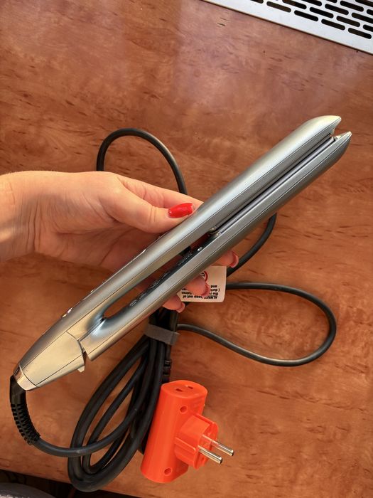 Стайлер BaByliss Hydro Fusion ST573E