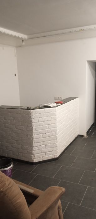 Продаю комерційне фасадне приміщення 95 м2   під офіс, салон краси, ма