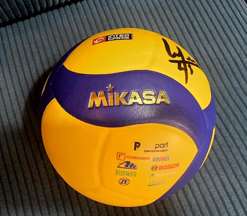 Piłka do siatkówki Mikasa Wilfredo Leon