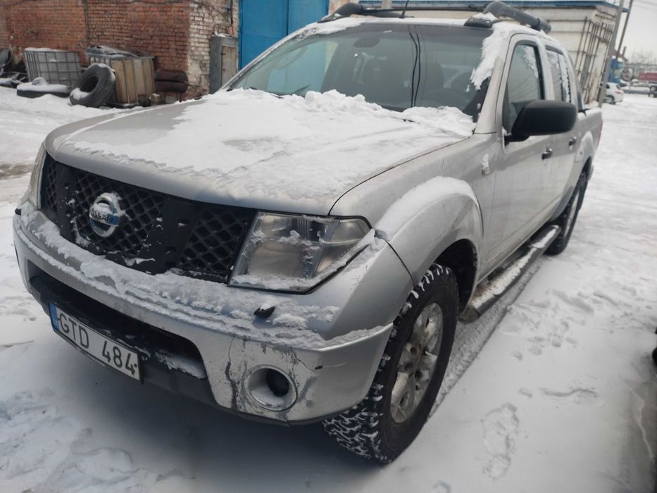 Nissan navara 4*4