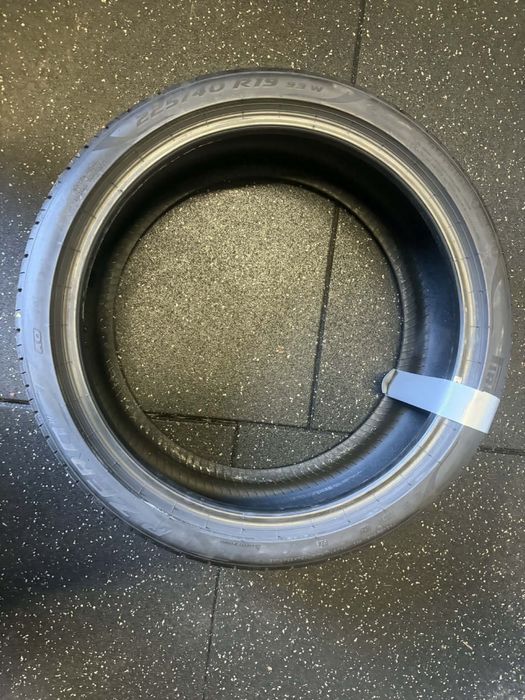 225/40/19 PIRELLI P ZERO 93W pojedyńcza!!!