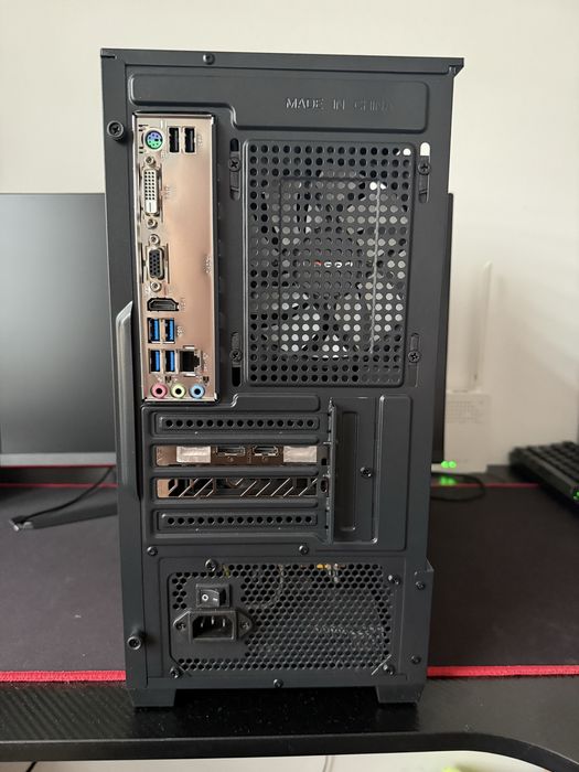 Komputer Gamingowy RX 6600 RYZEN 5 3600 DYSK SSD 16GB RAM