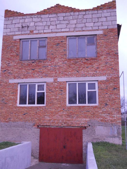 Дом Миколаївська область, Баштанський район, с. Лоцкіно 160 кВ.м.