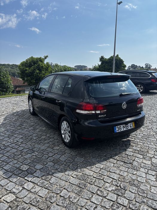 Volkswagen Golf VI 1.6 TDI Comfortline 105cv — 2011 | Preto Metalizado