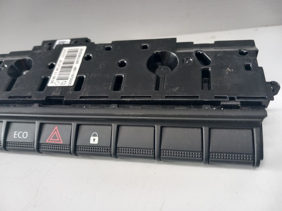 Botão interruptor 4 piscas fecho ECO Renault Dacia