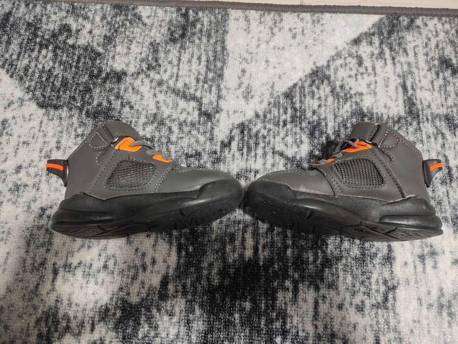 Хайтопы, кроссовки для хлопця 25 размер. Взуття на осінь. Чоботи