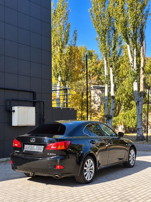 Lexus IS220d 2.2 дизель