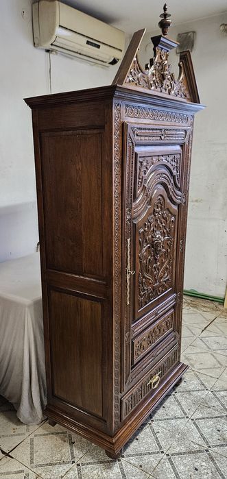 Bieliżniarka neorenesansowa