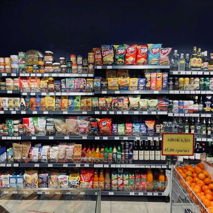 Стелажі для магазину. Каси, холодильне обладн. Гранти на обладнання