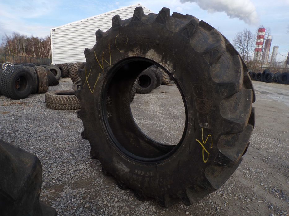 Opona 650/75R38 BKT RT 765 (2450 netto)