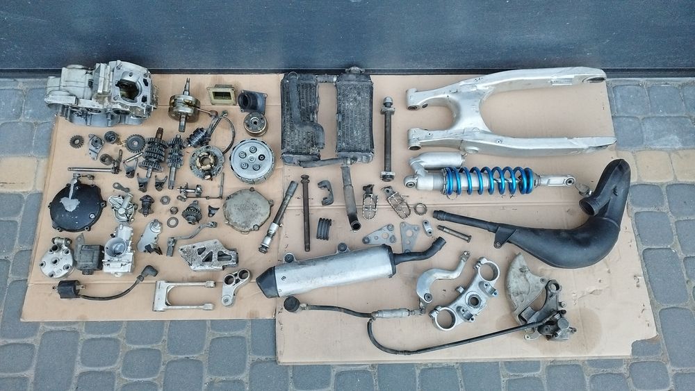 Yamaha Yz 125 części 96-01r stator wał kartery skrzynia moduł wydech