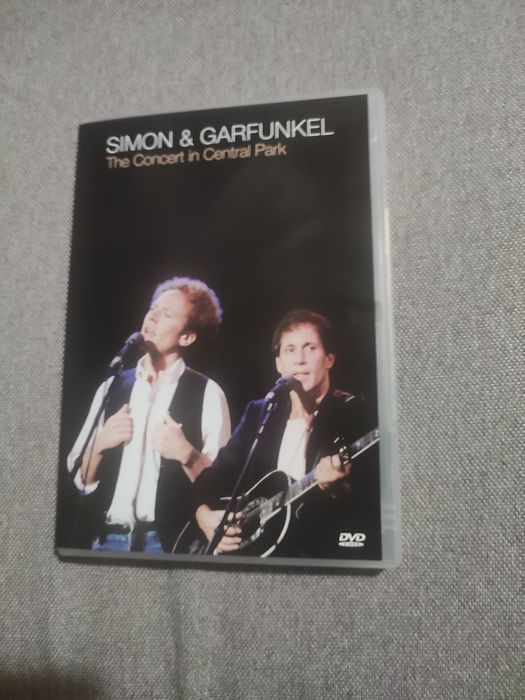 Simon & Garfunkel64552185424386120