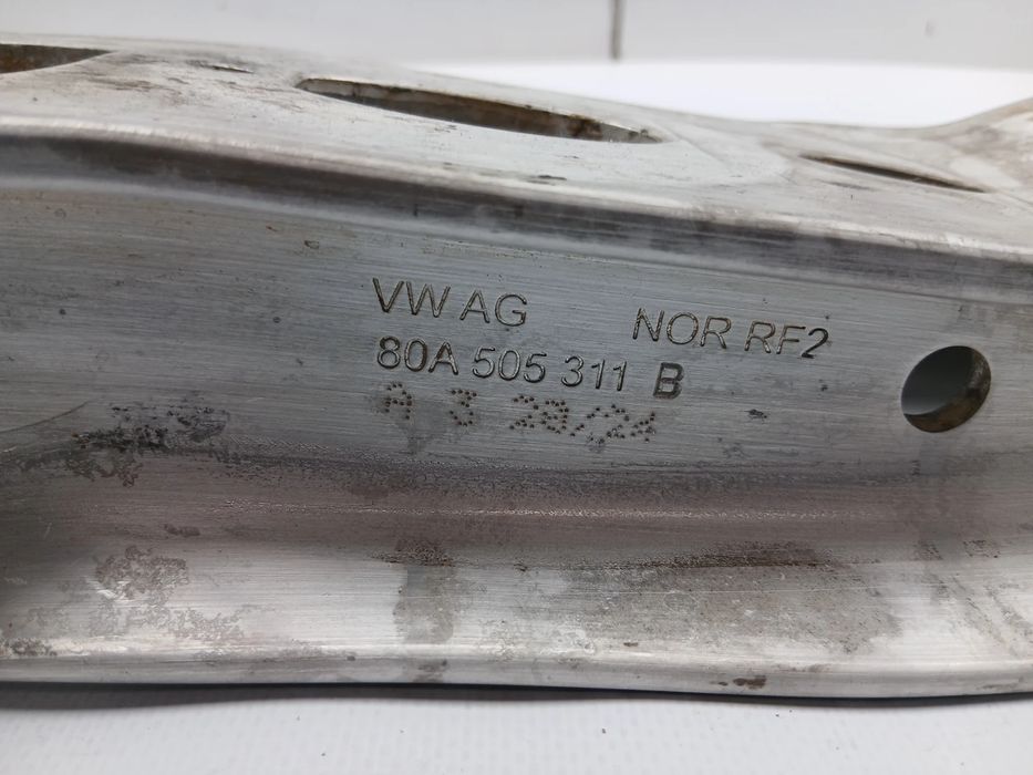 Braço de suspensão trás direito AUDI Q5 Sportback (FYT)