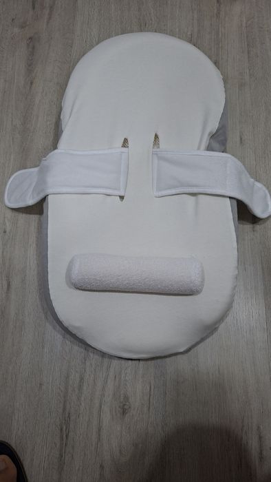 Vendo vários artigos de bebé