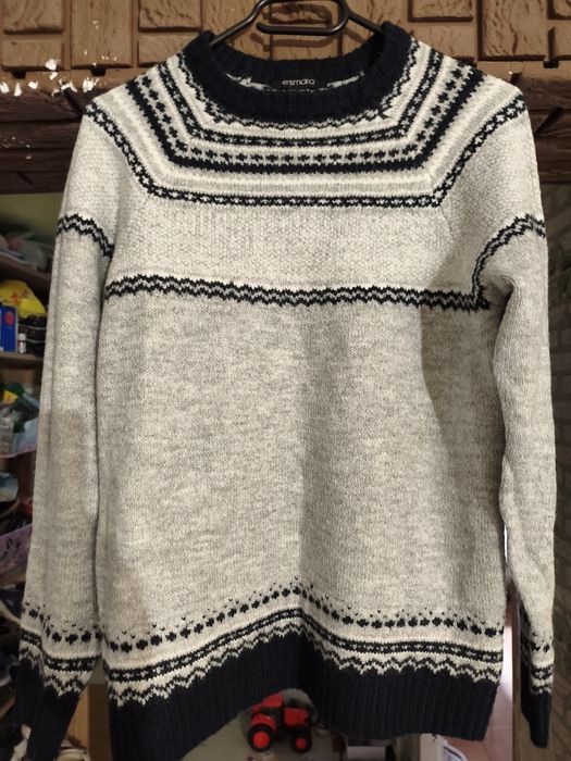 Piękna wygodna bluza damska rozmiar S/M.Marki esmara