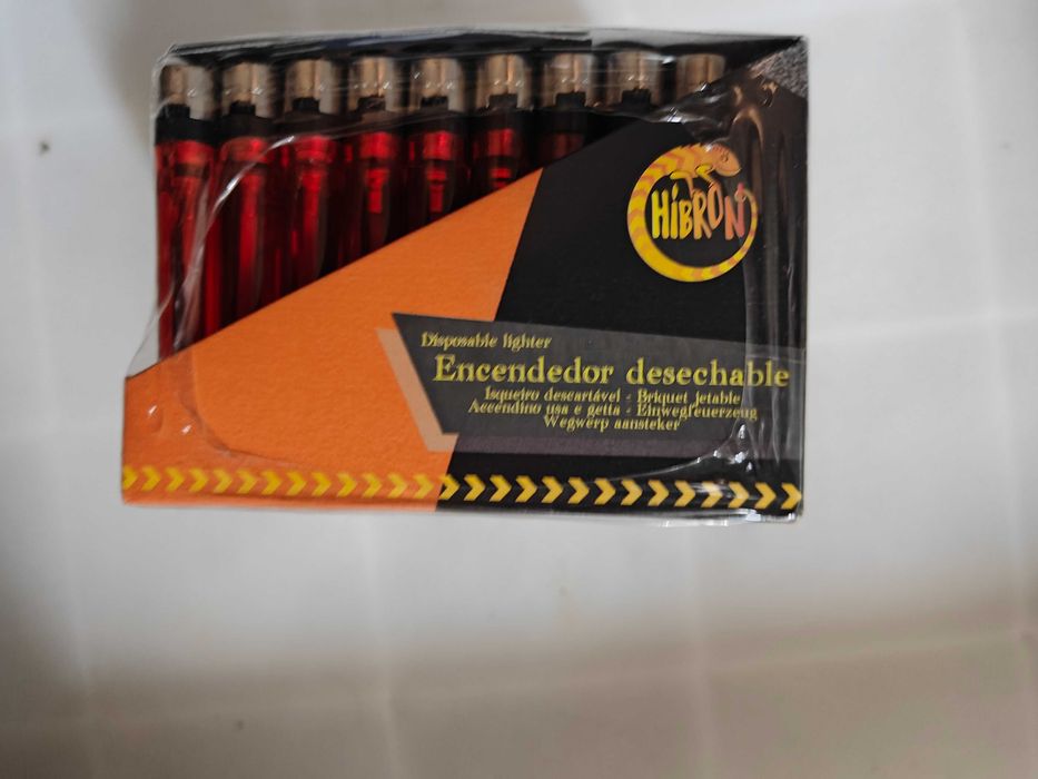 Isqueiros Descartáveis – Novos (Conjunto com 50 Unidades)