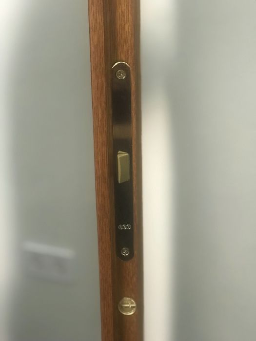 Продам межкомнатные двери