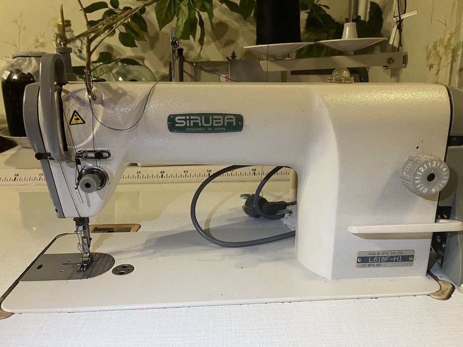 SIRUBA L818F-H1 швейна машинка