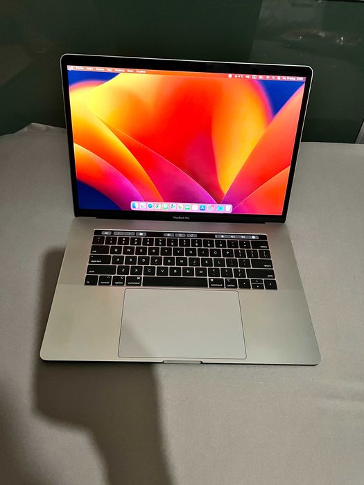 MacBook Pro (2019) A1990