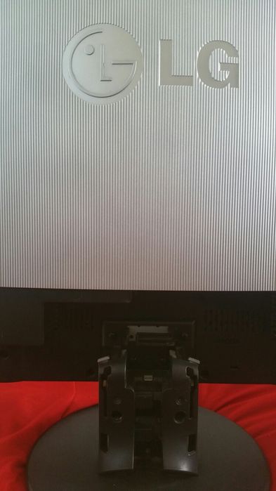 PC Monitor. LG64297593062785122