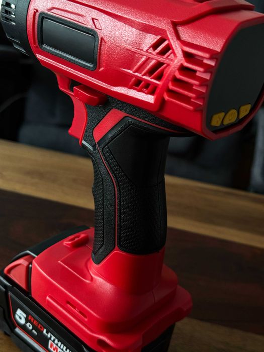 Mocna Opalarka 550 Stopni Sterowanie Cyfrowe na Baterie MILWAUKEE M18