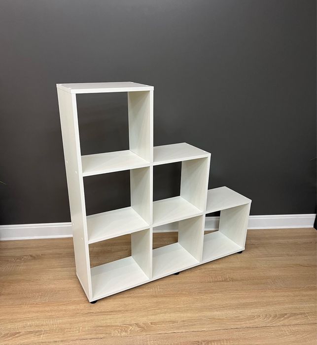 Полиця / стелаж / етажерка