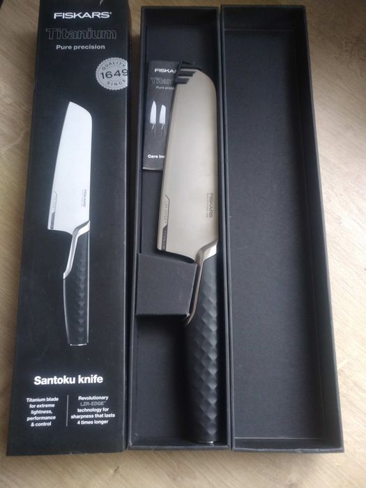 Nowy nóż Fiskars titanium