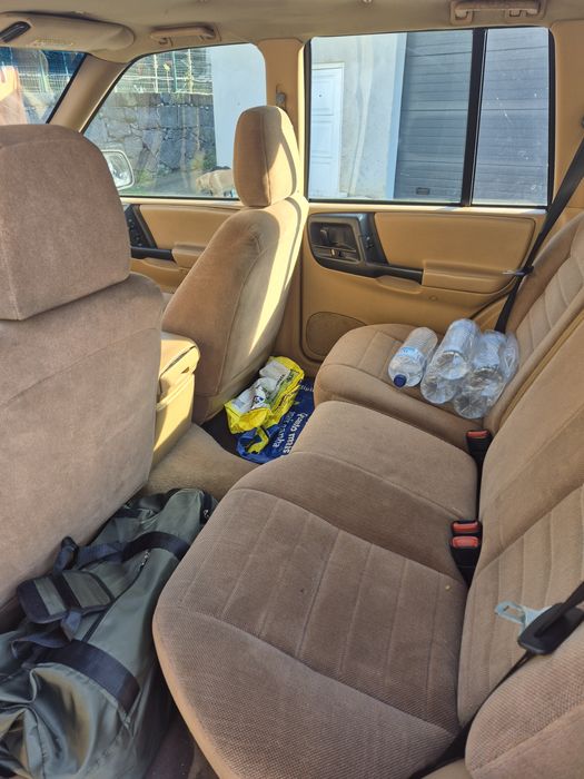 Jeep Cherokee ZG 4x4 de 1998 Imbatível no Off-Road! Ou troco por carr