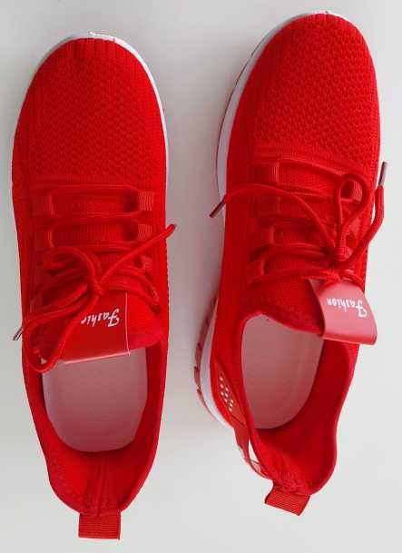 Letnie sneakersy damskie nr podeszwy 41, długość stopy wewnątrz 25cm.