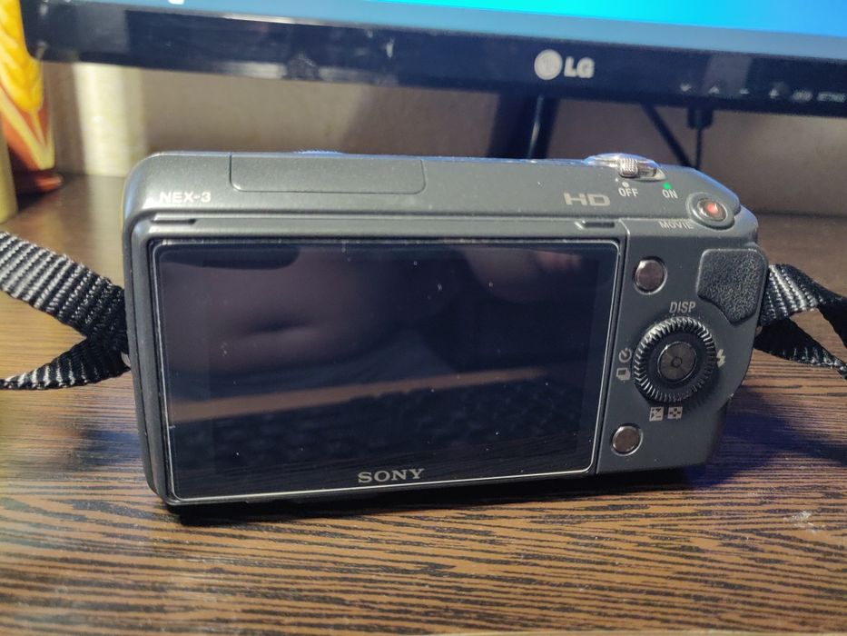 Sony nex-3 vs ttartisan 25mm f2
