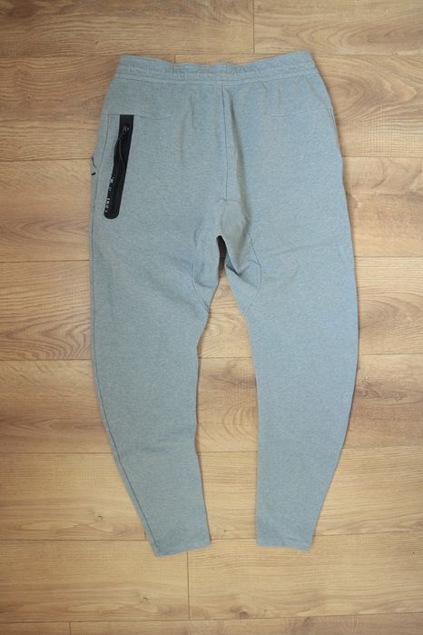 Спортивні штани Nike