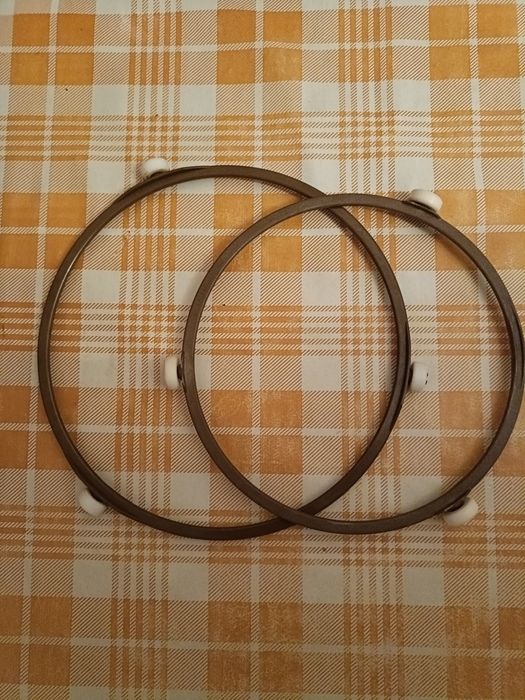 Vendo pratos para microondas.