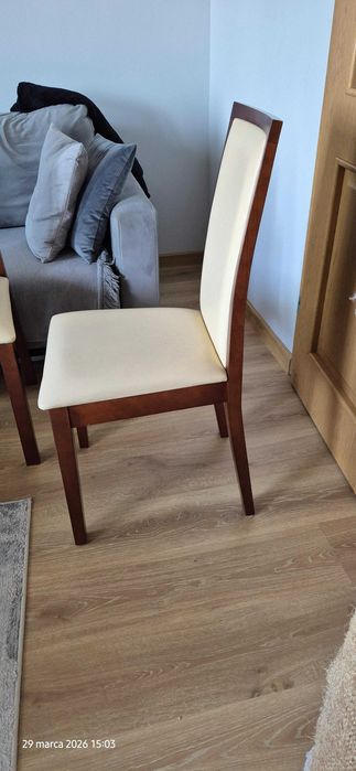 Krzesla do salonu /jadalni