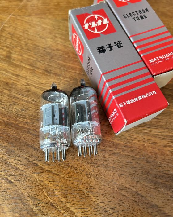 Ecc83 12ax7 NOS Panasonic / Matushita lampy elektronowe