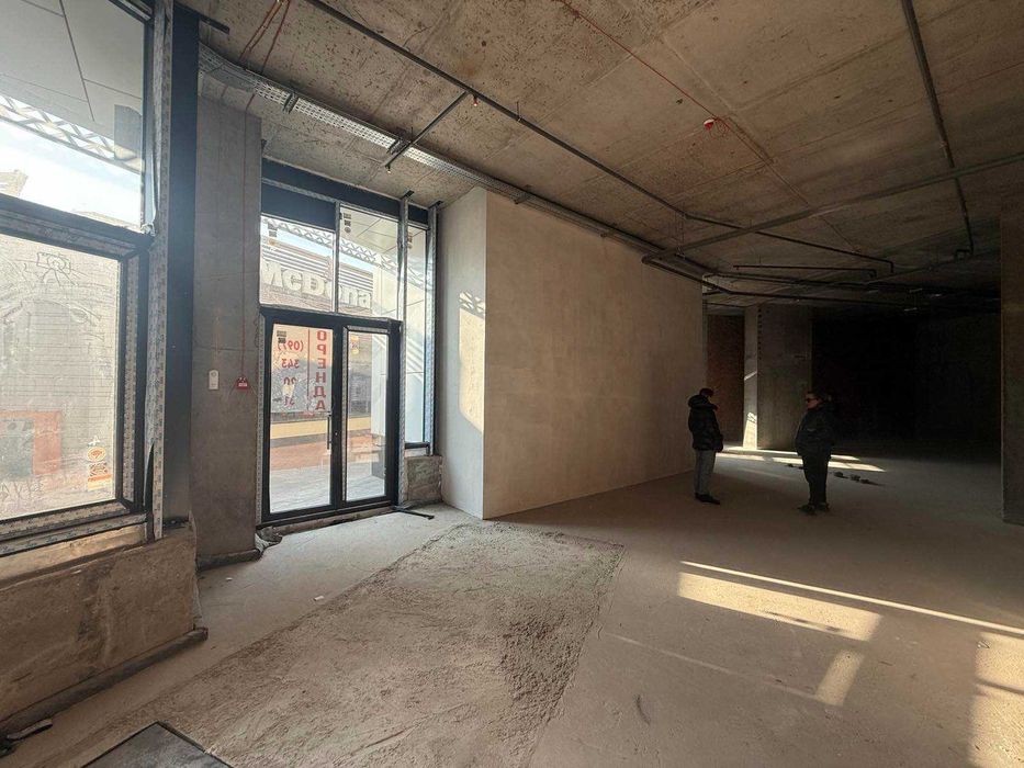 Топ Фасад, 174 кв.м, McDonald's, Manhattan/Манхетен, Берестейський 11