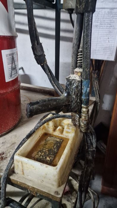 Maquina de dar poliortano