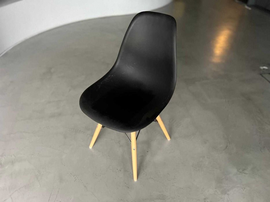 Cadeira preta - Escritório