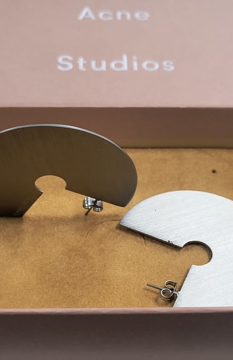 Сережки Acne Studios