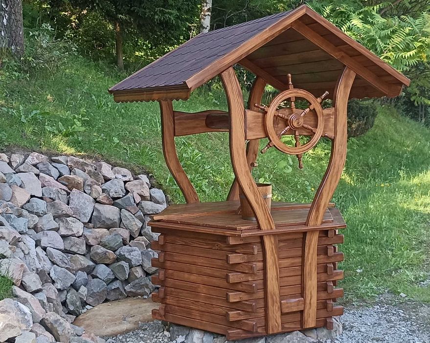 Studnia drewniana ozdobna ogrodowa transport