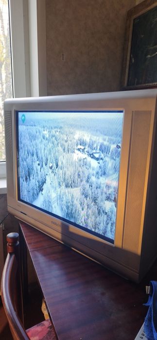 Телевізор кінескопний Phillips Cineos 29''