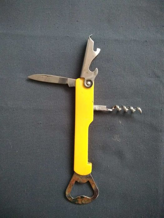 Нож складной.  Раскладной ножик. Ніж.. Складний