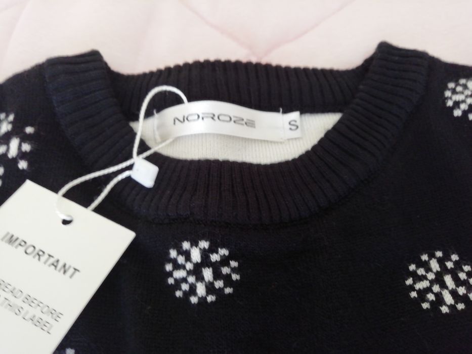 Camisola nova com etiqueta, tamanho S