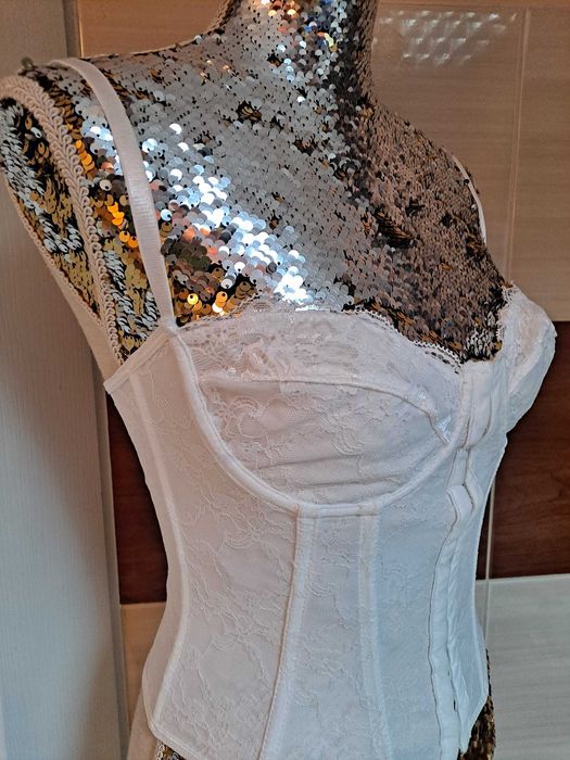 Sliczny gorset damski.
