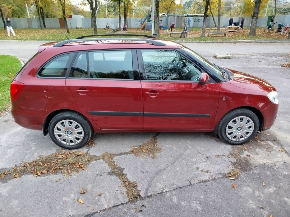 Skoda Fabia || 1.6MPI Combi Ambiente
